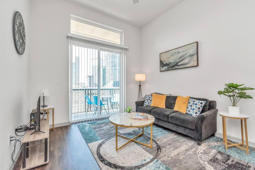 Penthouse Cool-Oasis-In-Houston-Rental Car Available-View-Great-Sleep ภายนอก รูปภาพ
