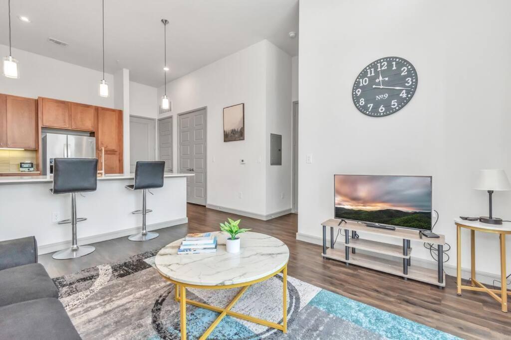 Penthouse Cool-Oasis-In-Houston-Rental Car Available-View-Great-Sleep ภายนอก รูปภาพ